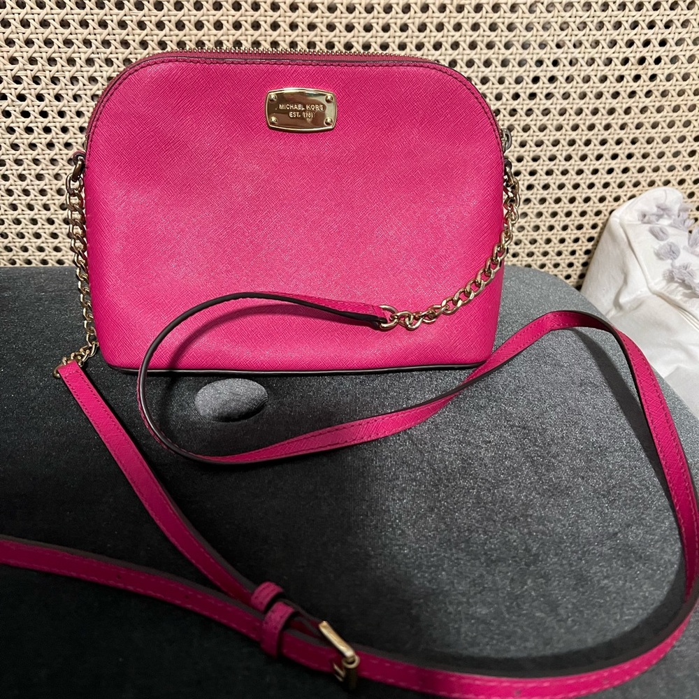 Pink dome Micheal Kors Crossbody purse
